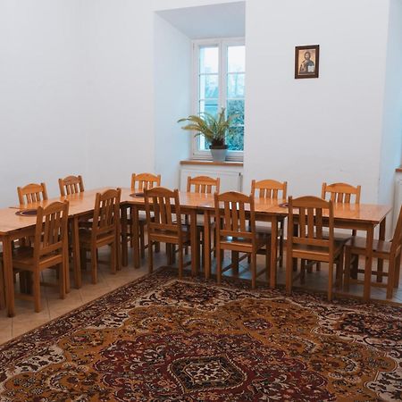 Pokoje Goscinne Domu Pielgrzyma W Supraslu Exterior photo