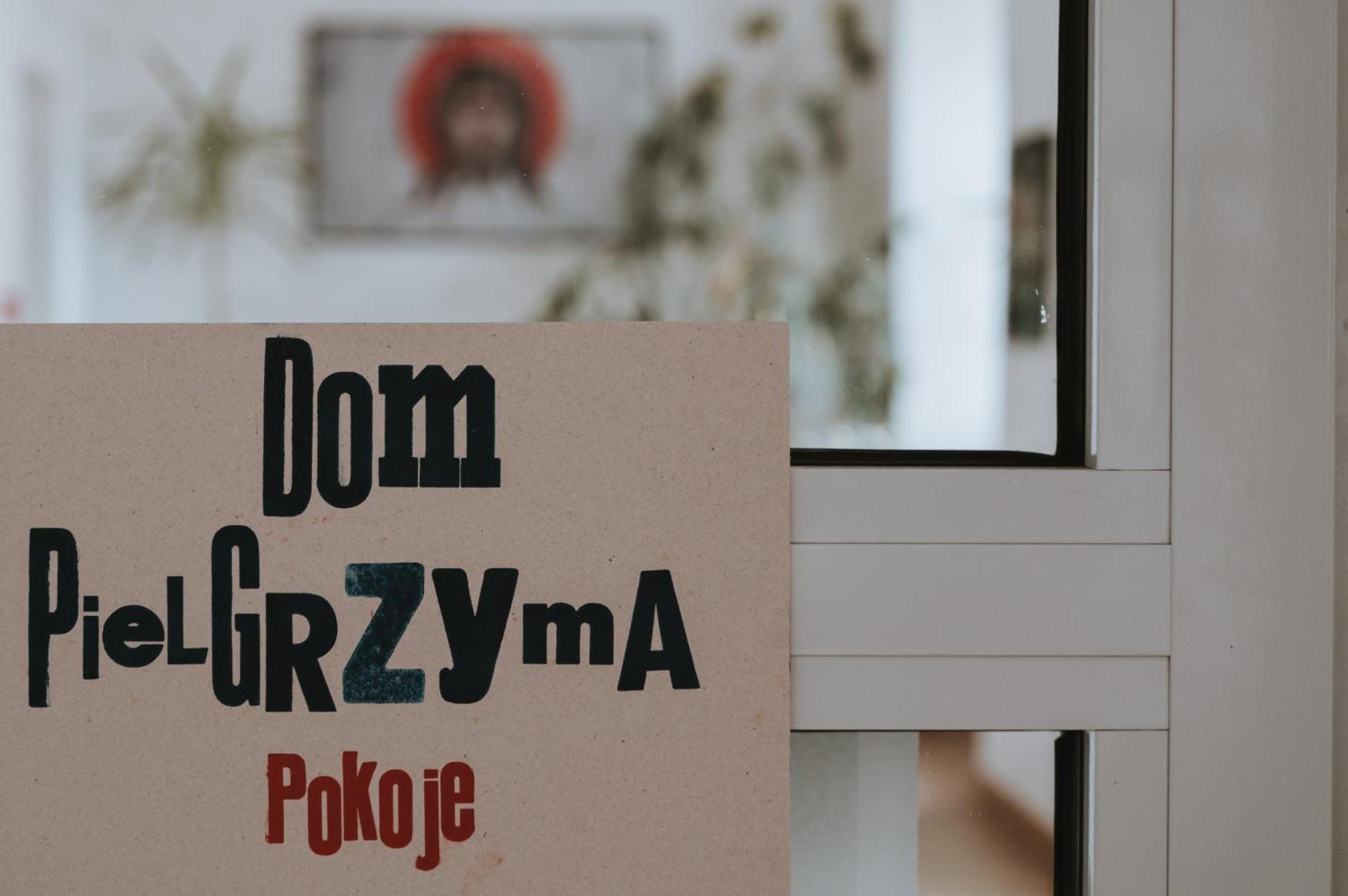 Pokoje Goscinne Domu Pielgrzyma W Supraslu Exterior photo